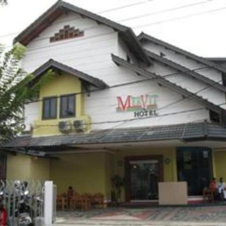 Mervit Hotel Padang  Zewnętrze zdjęcie