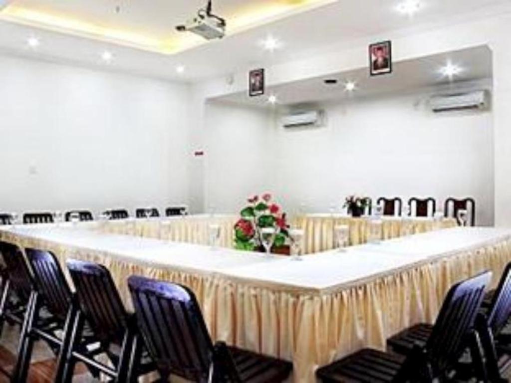 Mervit Hotel Padang  Zewnętrze zdjęcie