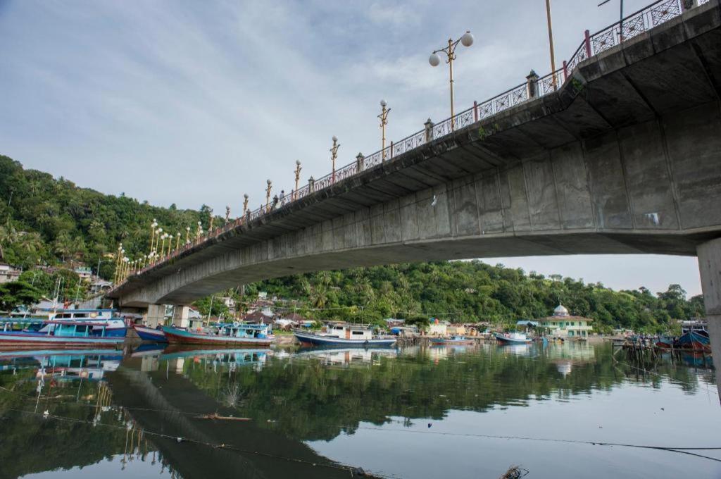 Mervit Hotel Padang  Zewnętrze zdjęcie